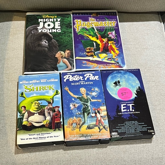 Kids/Family Vhs Lot of 5 - Picture 2 of 3